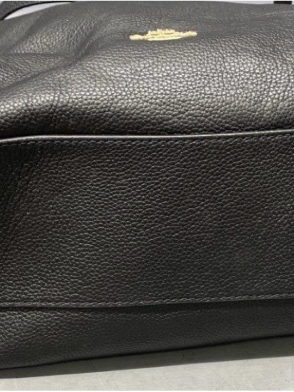 Coach Black Pebbled Leather Shoulder Bag with Gold Hardware - Picture 4 of 16